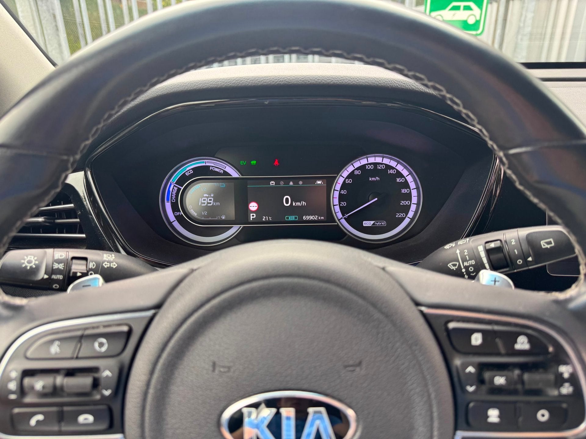 Foto 18 van Kia Niro 1.6 GDi Hybrid DynamicLine | All Season | Volledig