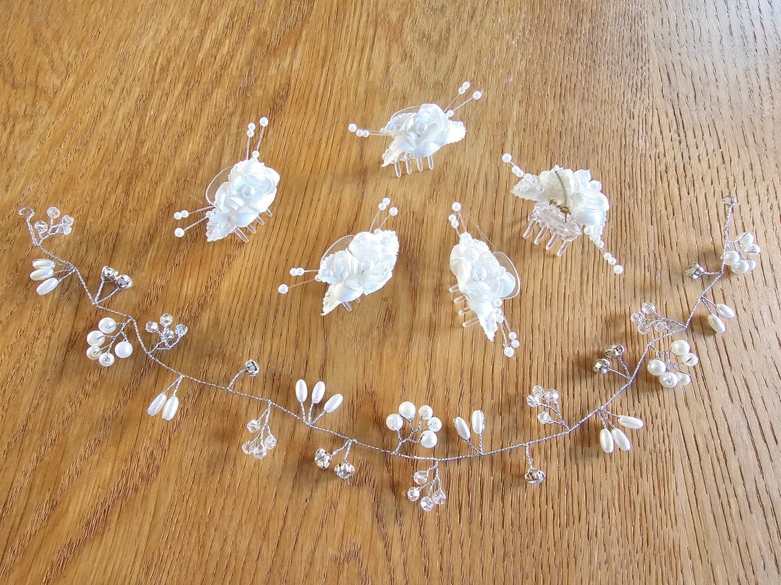 Haarsieraad bruiloft - Set van 5 haarklipjes en diadeem, Ophalen of Verzenden, Nieuw
