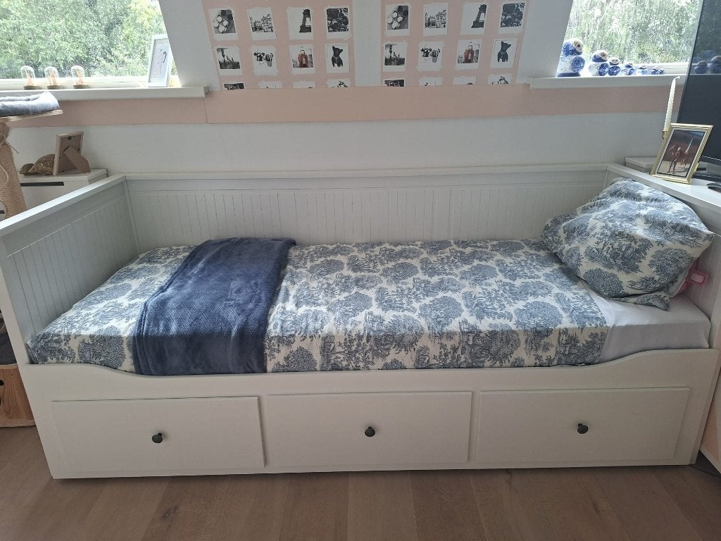 Ikea bed hemnes, Huis en Inrichting, Slaapkamer | Bedden, Ophalen, Verstelbaar, Eenpersoons, Wit