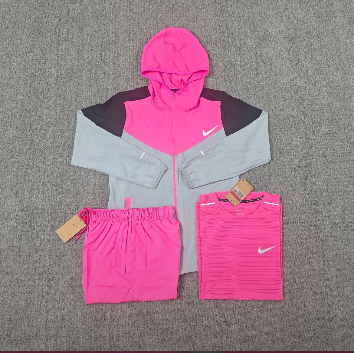 Nieuw Nike Miller Setje met Prijskaartje - Hardlopen/Fitness, Ophalen of Verzenden, Nieuw