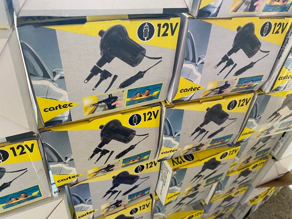 Elecktrische luchtpomp 10 stuks voor € 30,-, Ophalen, Nieuw, Overige kleuren