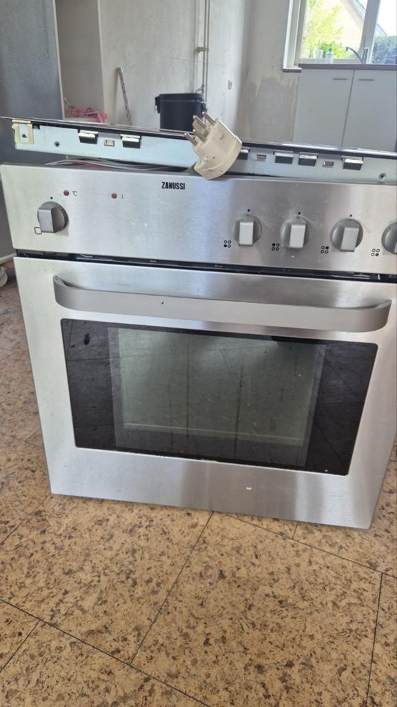 Zanussi Oven met inductieKookplaat -inbouw Gebruikt, Ophalen, Gebruikt, Oven, Zanussi