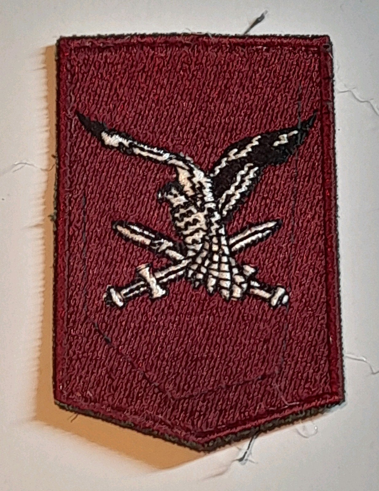 1e model DT2000 mouwembleem 11AMB, Ophalen of Verzenden, Landmacht, Nederland, Embleem of Badge