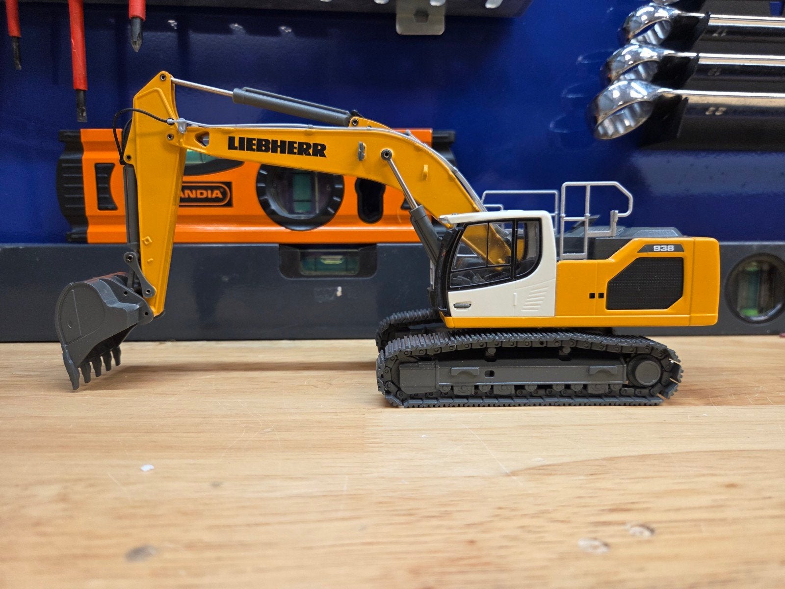 Liebherr R938 Rupskraan 1:50 Conrad - Nieuw in doos, Ophalen of Verzenden, Nieuw, Hijskraan, Tractor of Landbouw, Conrad