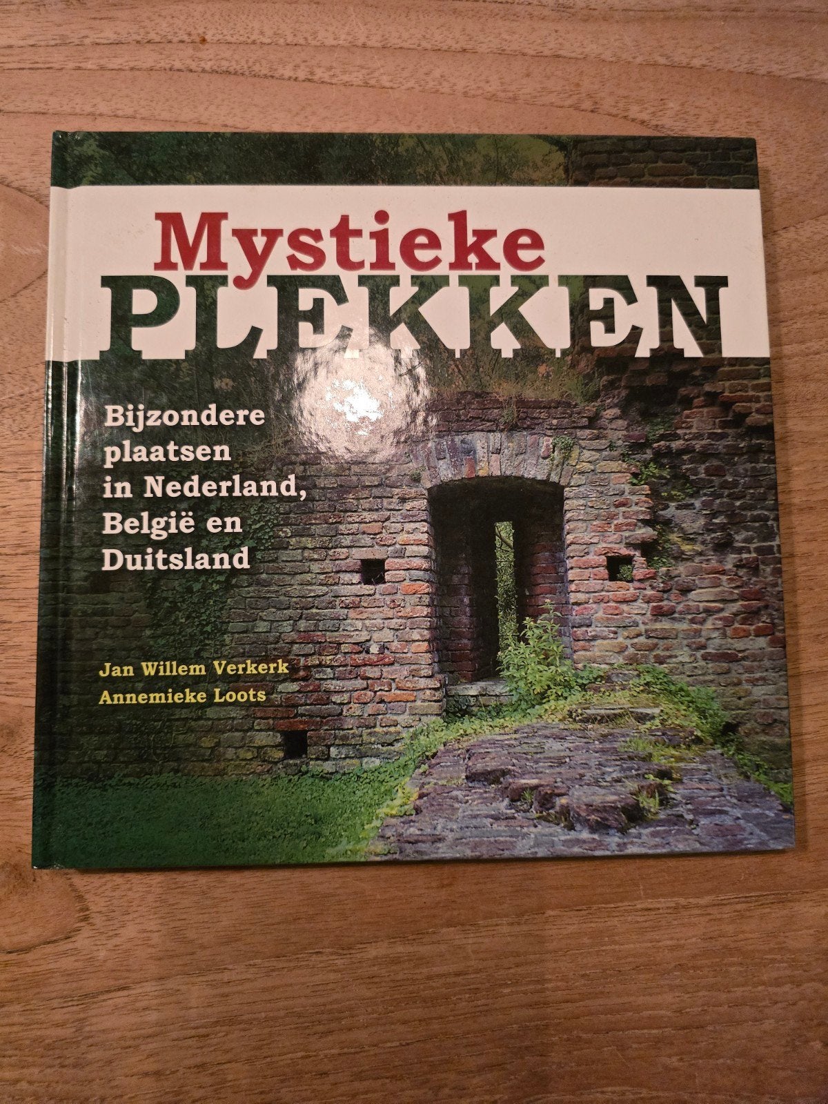 Mystieke Plekken: Nederland, België, Duitsland, Boeken, Overige merken, Europa, Ophalen of Verzenden, Zo goed als nieuw