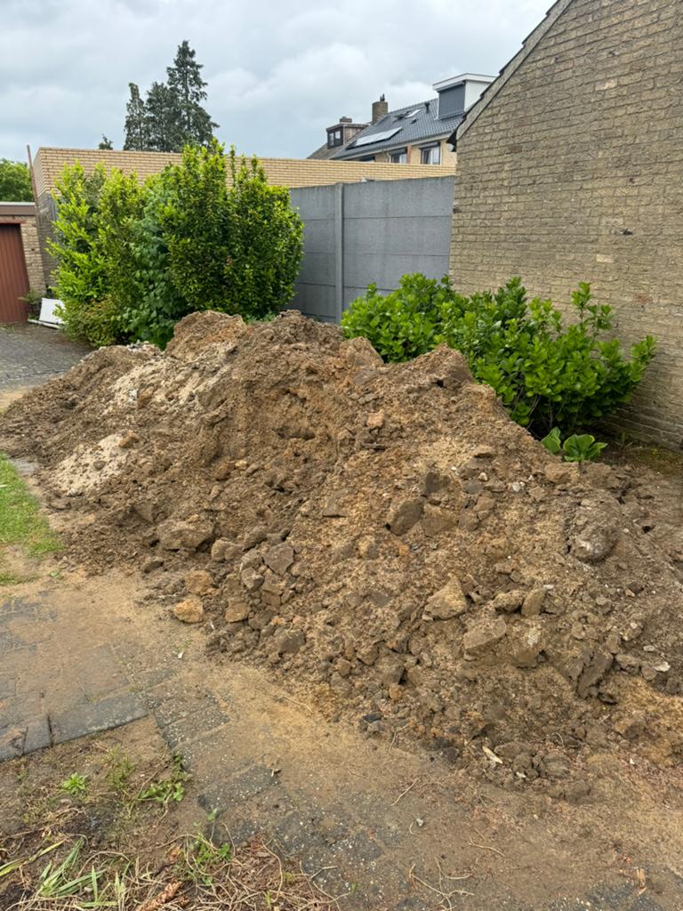 Gratis af te halen Tuingrond, Tuin en Terras, Aarde en Mest, Ophalen of Verzenden, Tuinaarde