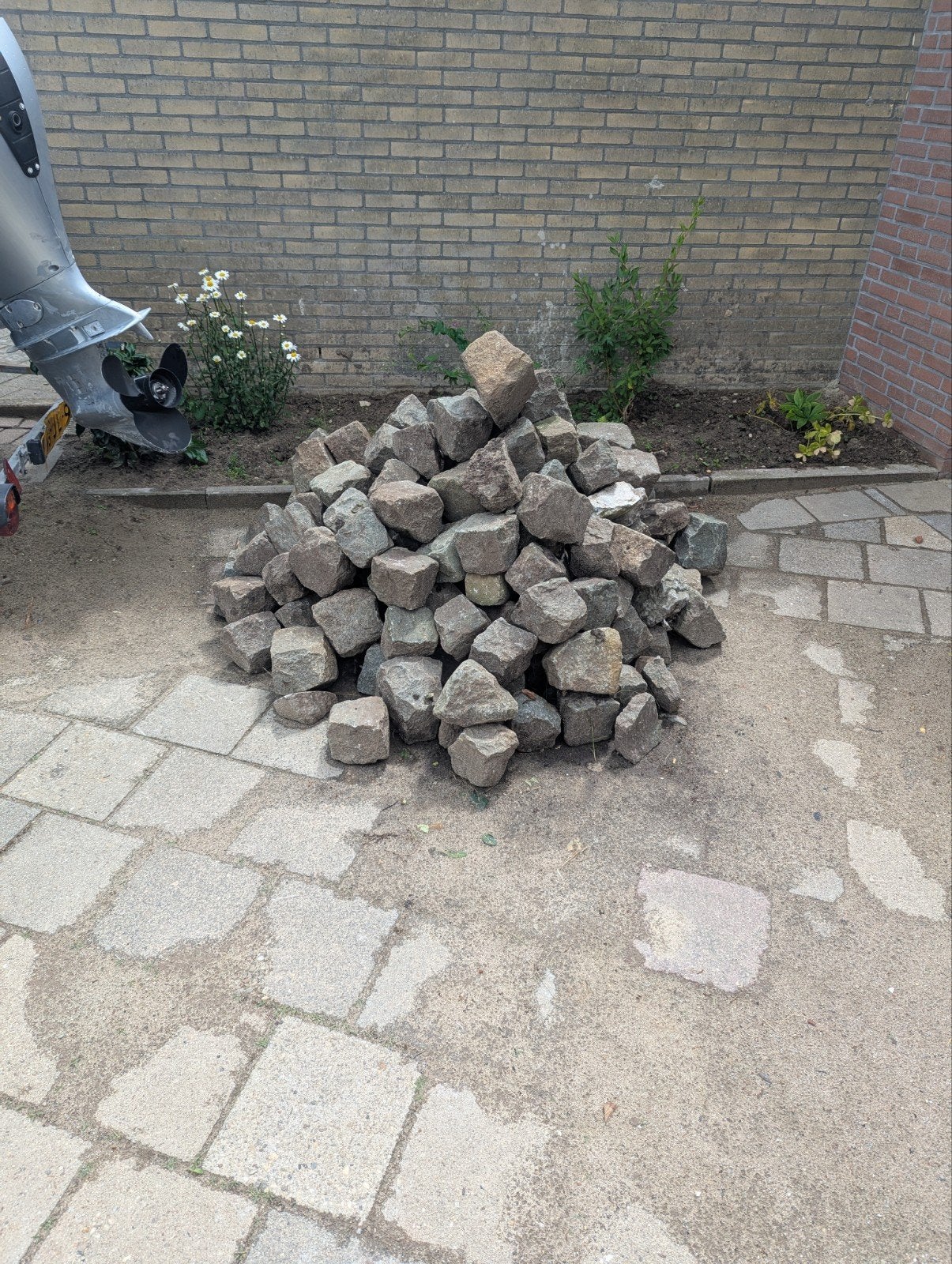 Natuurstenen keien (basalt) voor tuin of oprit, Tuin en Terras, Grind, Keien en Split, Ophalen, Gebruikt, Kei, Basalt