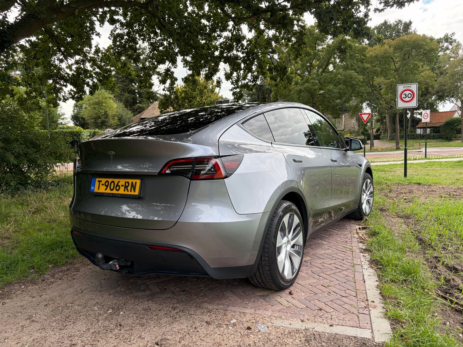 Foto 5 van Tesla Model Y Long Range AWD | BTW | 1e eigenaar | Trekhaak