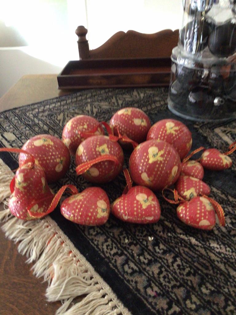 Kerstballen papier machee, Ophalen of Verzenden
