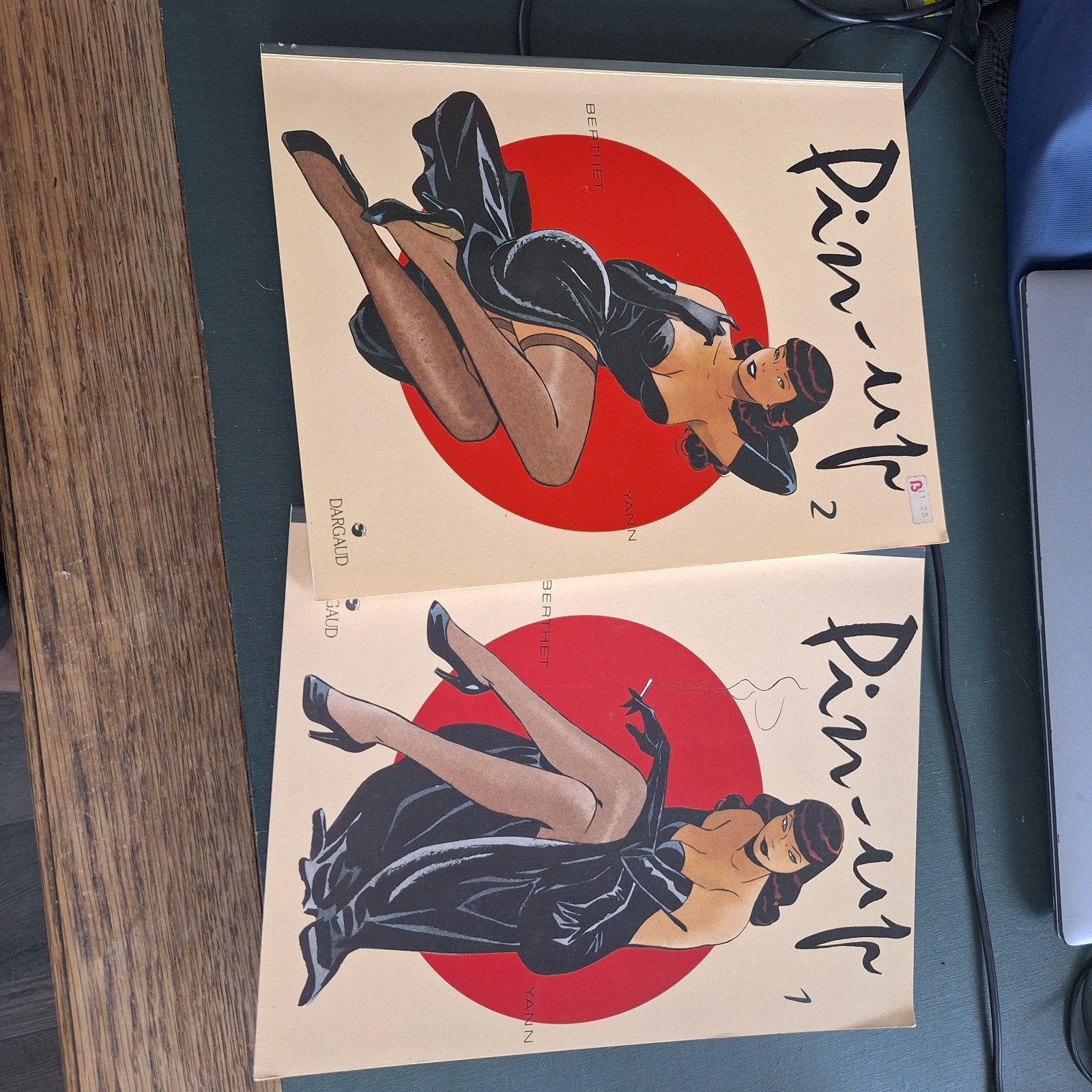 Twee Vintage Pin-up Stripboeken Yann / Berthet - 1e Druk, Boeken, Ophalen of Verzenden, Zo goed als nieuw, Taduc Yann, Meerdere stripboeken