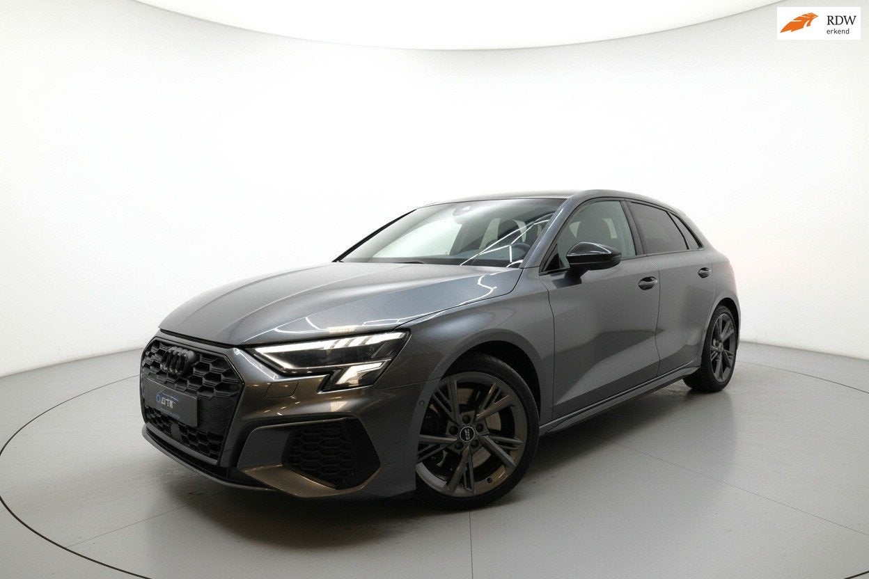 Audi A3 Sportback 2.0 TFSI S3 quattro LEER ACC CARPLAY SFEER, Auto's, Automaat, Dealer onderhouden, Gebruikt, 4 cilinders