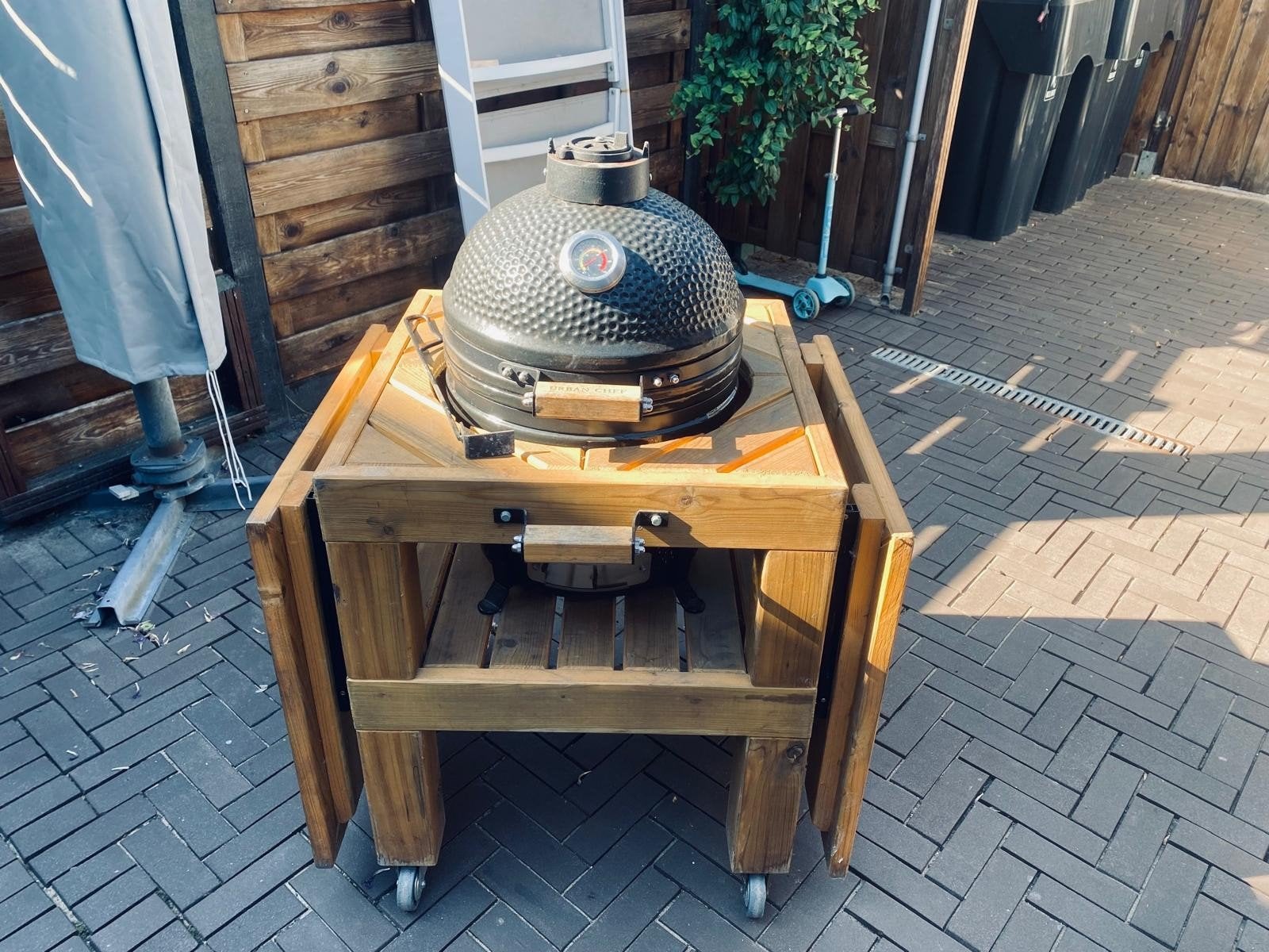Urban Kamado Rooster 36 cm met inklapbare tafel, Ophalen, Gebruikt, Urban Kamado