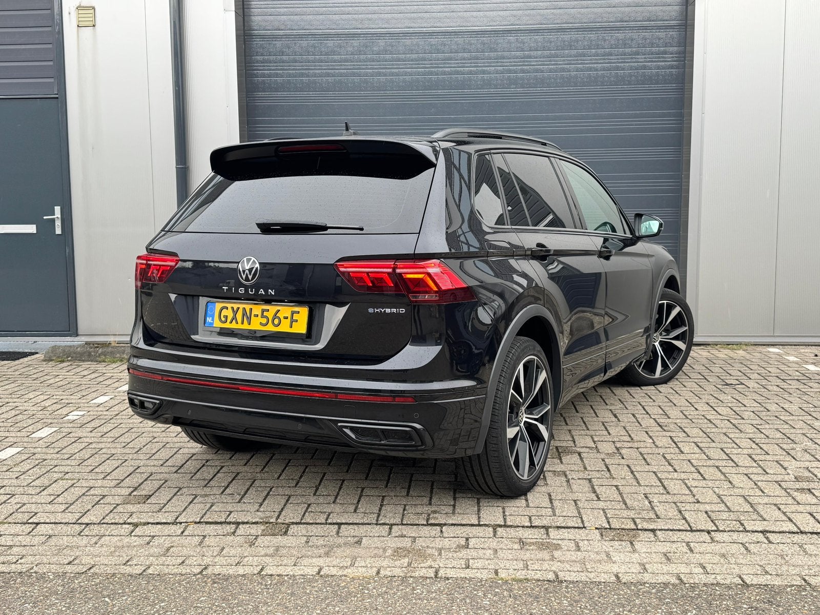 Foto 8 van Volkswagen Tiguan 1.4 TSI eHybrid R-line PANO / HUD / VOL