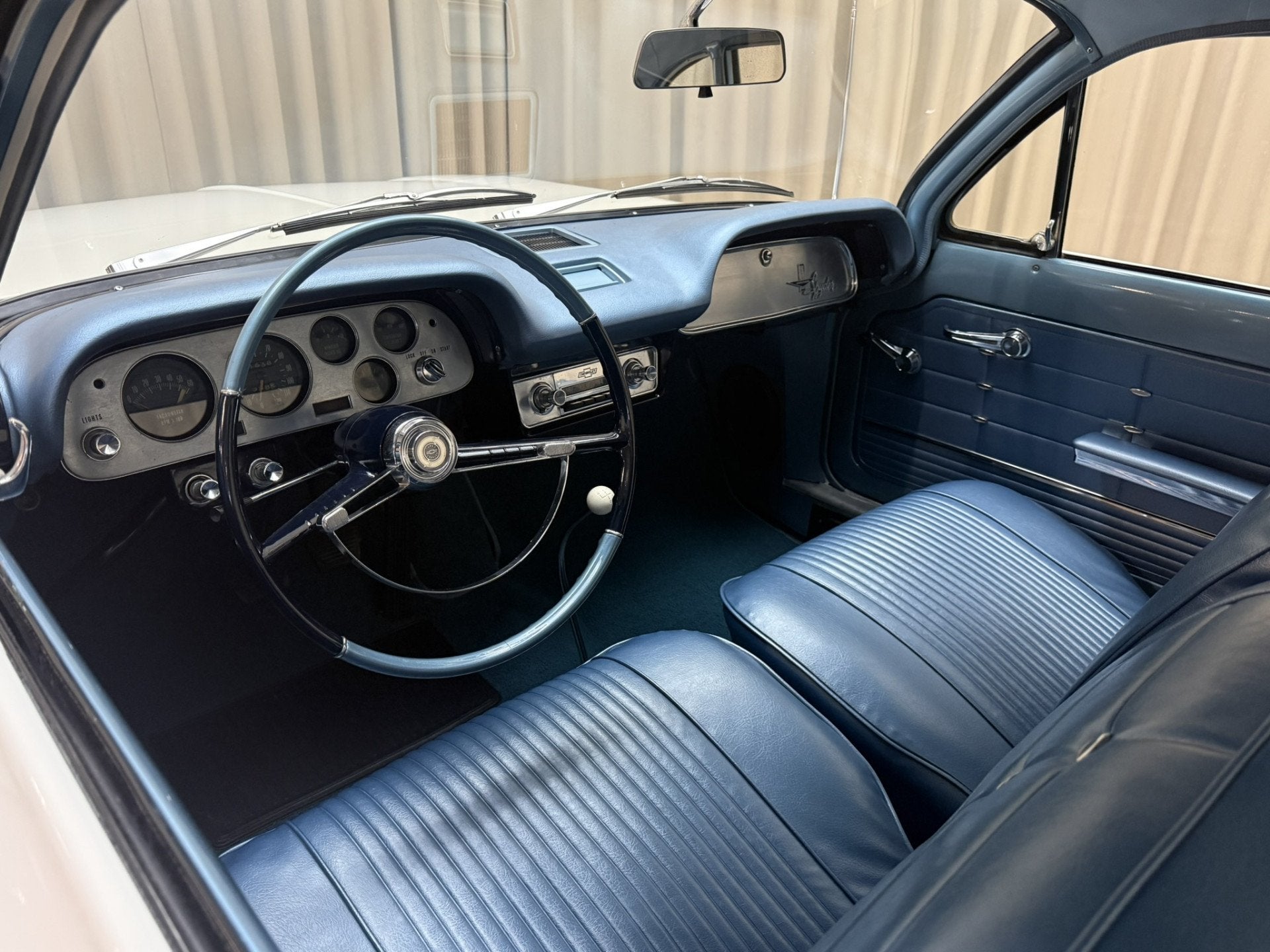 Chevrolet Corvair Spyder 900 Monza / TURBOCHARGED *FULLY RES, Auto's, Oldtimers, Wit, Leder, Bedrijf, Handgeschakeld