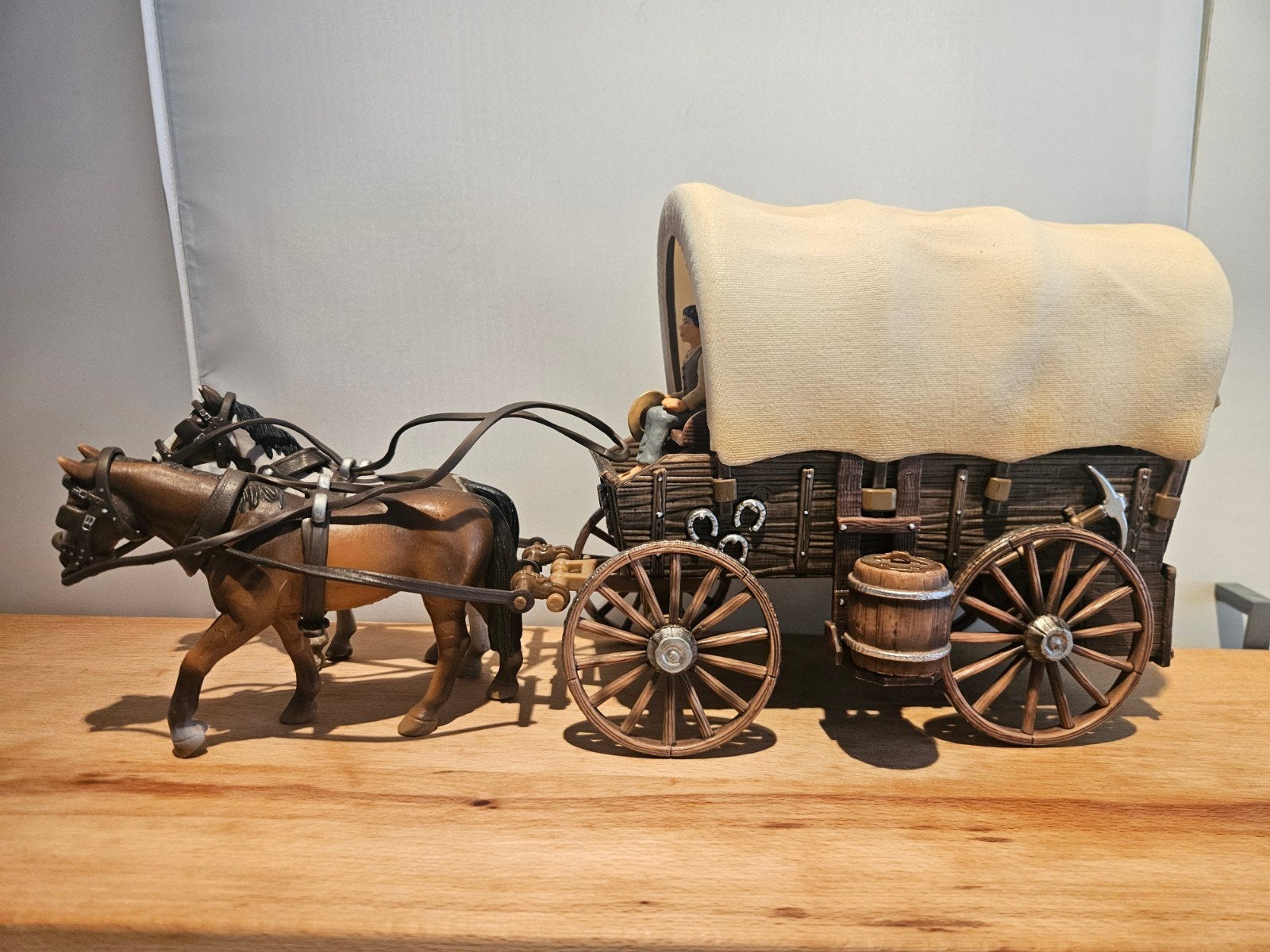 Schleich Huifkar 42024 met bijbehorende paarden, Verzamelen, Ophalen of Verzenden, Zo goed als nieuw, Paard, Beeldje of Figuurtje