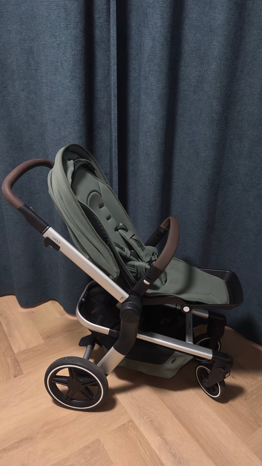 Joolz Hub+ kinderwagen in Marvellous Green, Gebruikt, Verstelbare duwstang, Ophalen, Kinderwagen