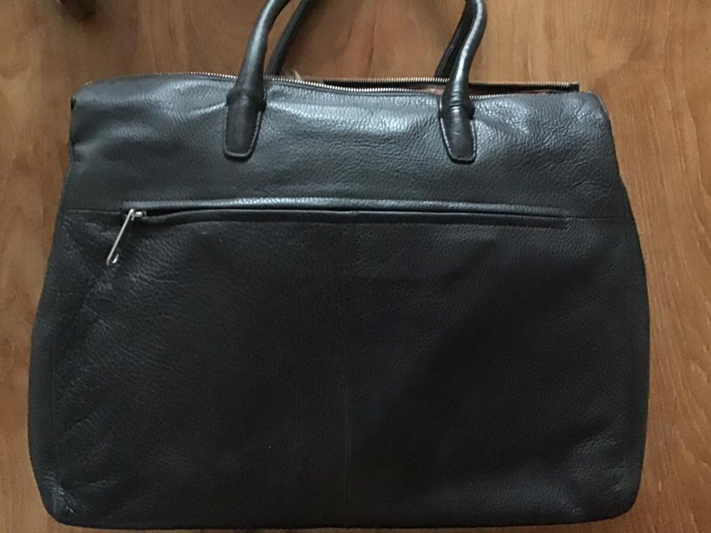 Laptoptas zwart leder , merk Gi Gi Fratelli 17 inch, Computers en Software, Laptoptassen, Ophalen, 17 inch of meer, Zo goed als nieuw