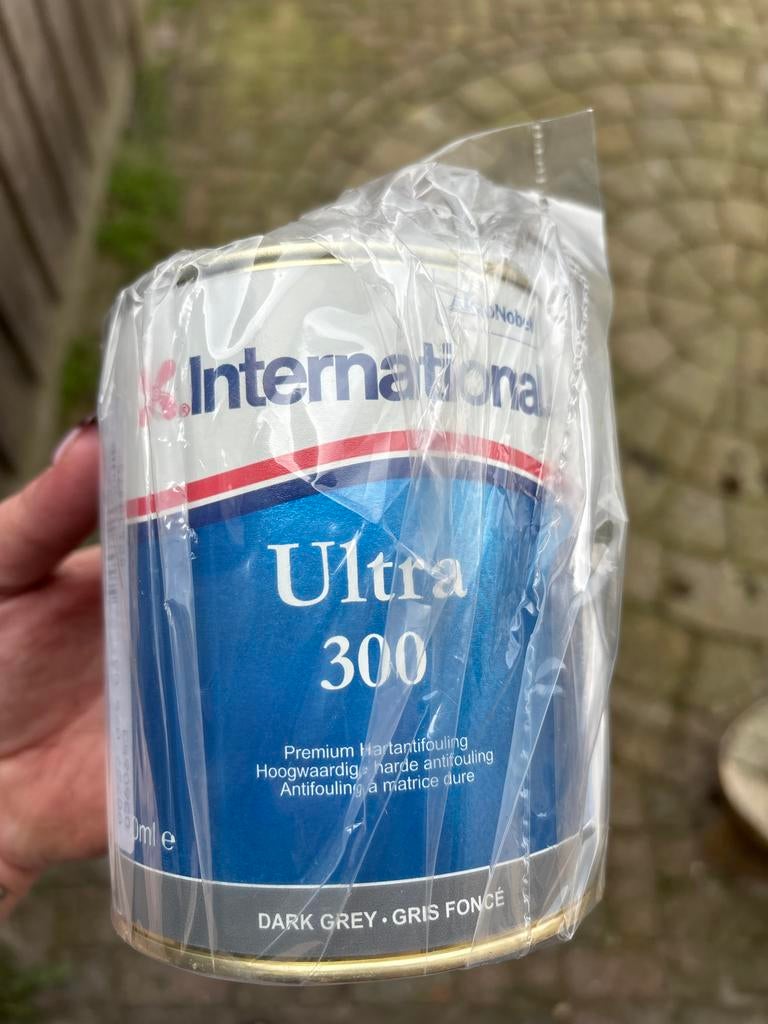 International Ultra 300 Antifouling - Donkergrijs 750ml, Ophalen of Verzenden, Nieuw, Verven