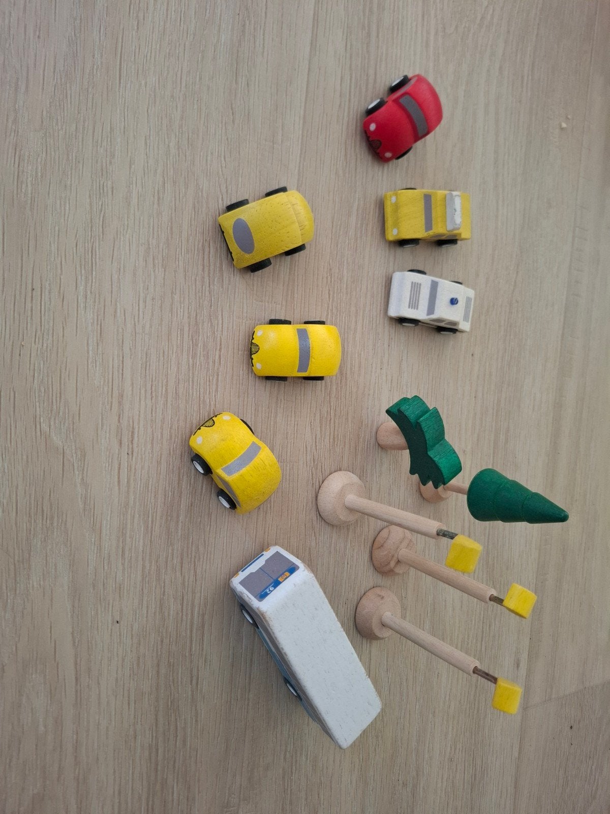 Plantoys auto's, etc., Kinderen en Baby's, Speelgoed | Houten speelgoed, Ophalen of Verzenden