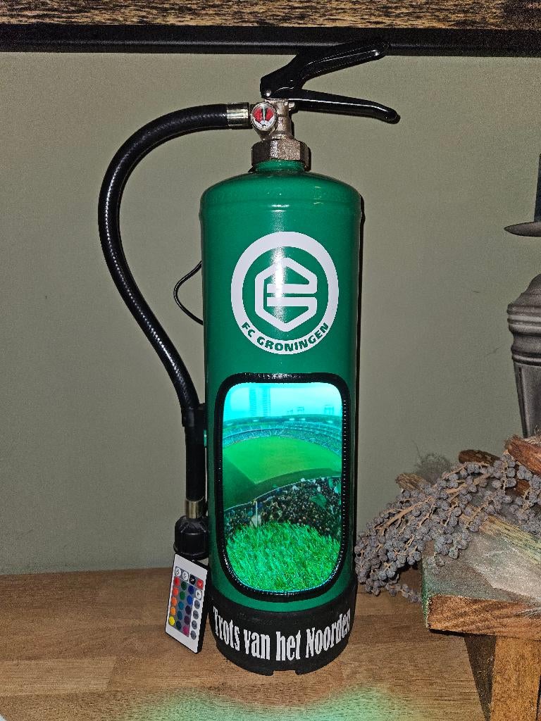 FC Groningen decoratieve brandblusser lamp, mancave, Ophalen of Verzenden, Nieuw, Minder dan 50 cm