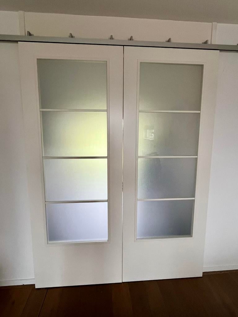 2 schuifdeuren, Ophalen, Kunststof, Tolweg 13 Ermelo, 120 cm of meer