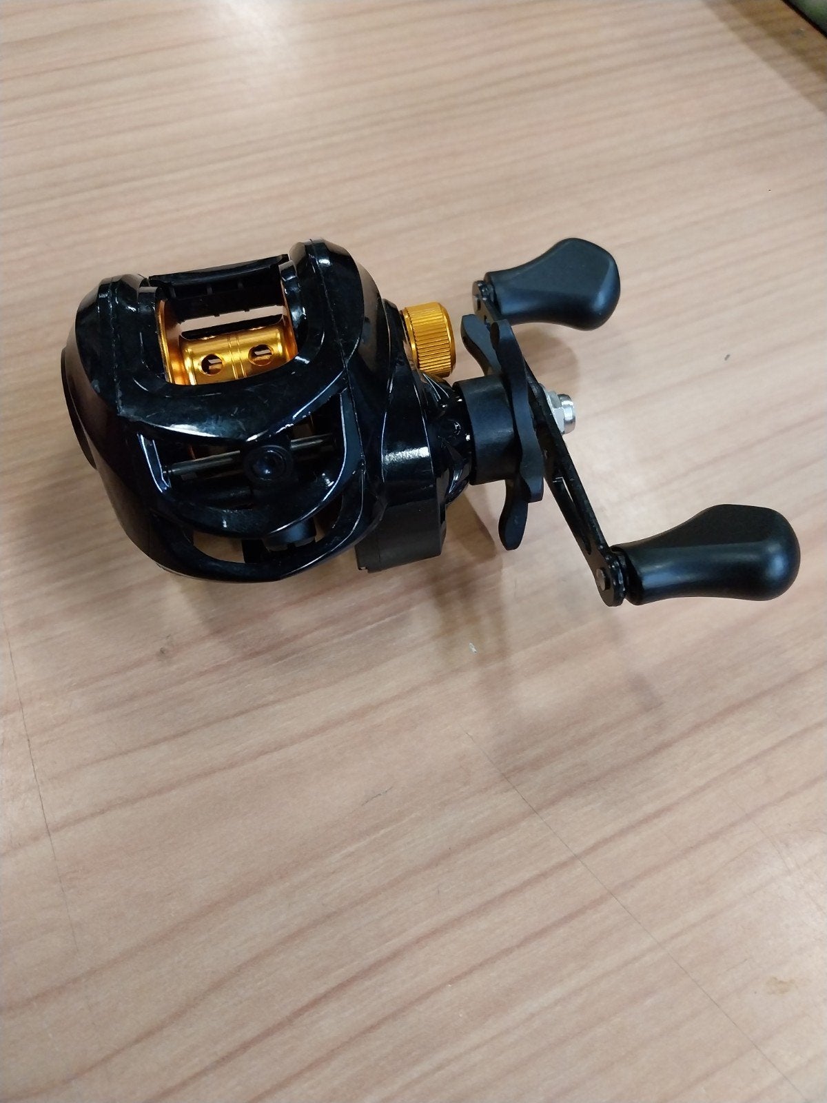 baitcast reel, Ophalen of Verzenden, Zo goed als nieuw, Molen