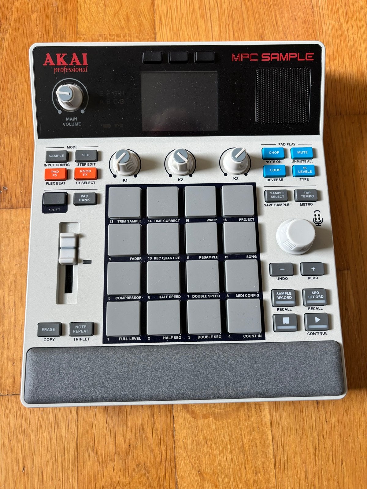 Akai MPC Sample - Sampler/Sequencer, Ophalen of Verzenden, Gebruikt, Overige aantallen, Met midi-aansluiting