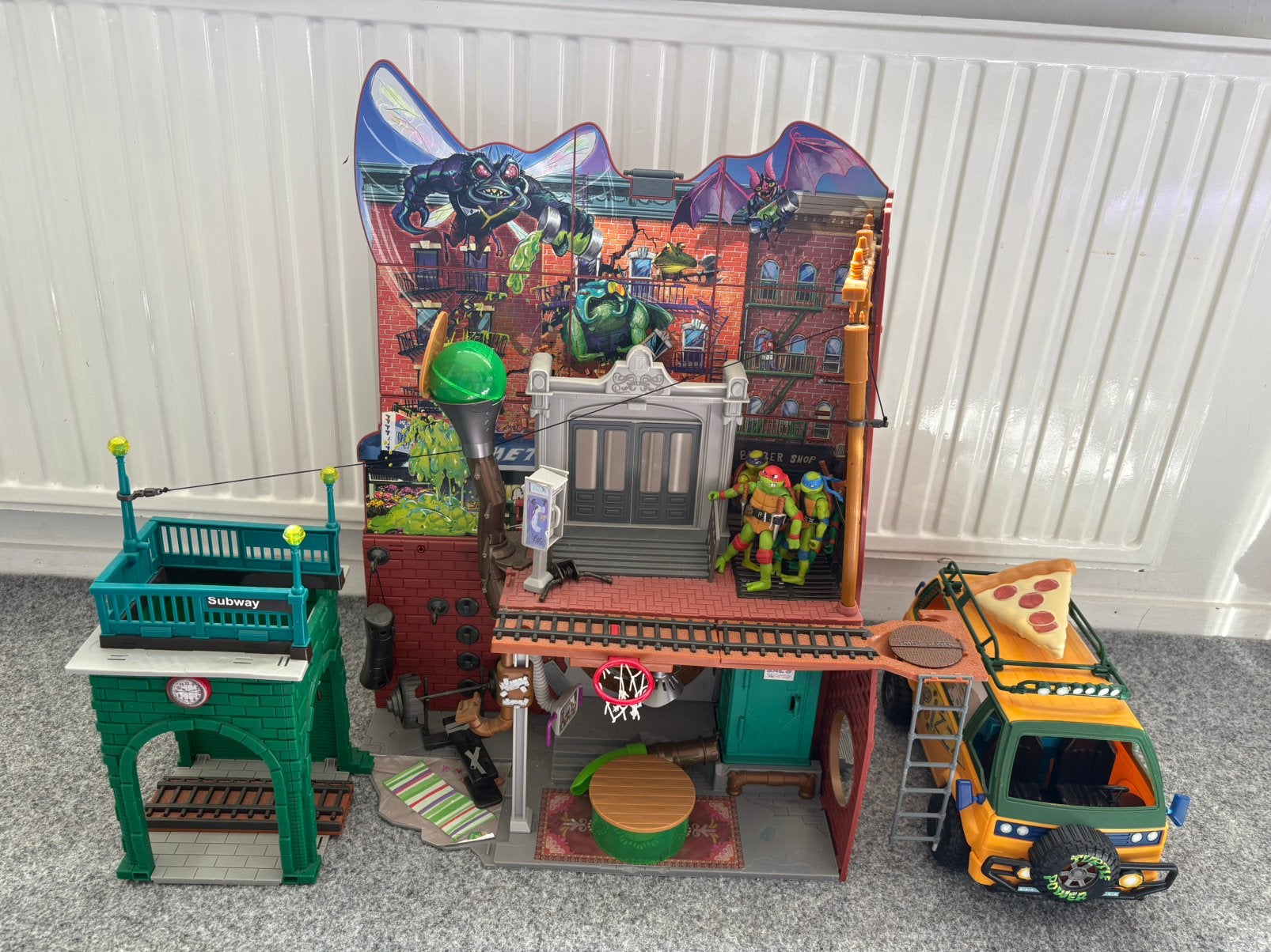 Ninja turtle huis en bus, Ophalen, Zo goed als nieuw