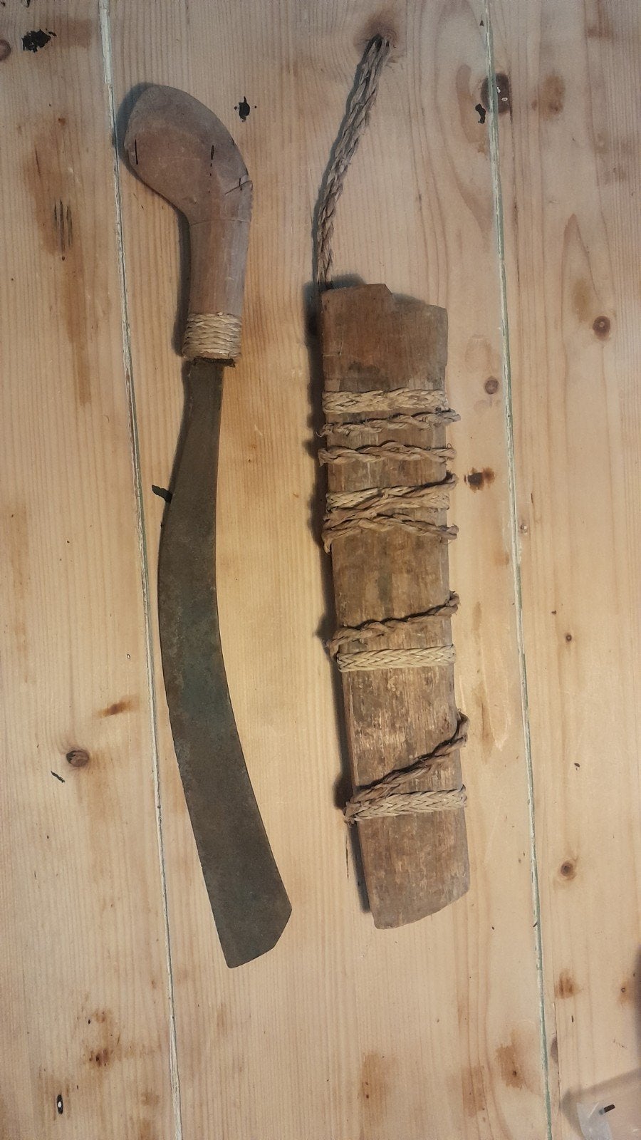 Indonesische golok / parang, Verzenden, Landmacht, Nederland, Mes of Dolk