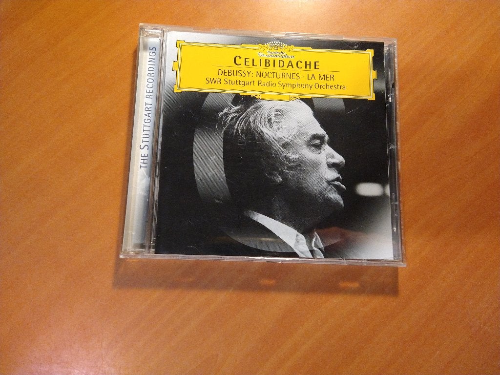 CD Sergiu Celibidache. Debussy: Nocturnes. La Mer, Ophalen of Verzenden, Classicisme, Zo goed als nieuw, Kamermuziek