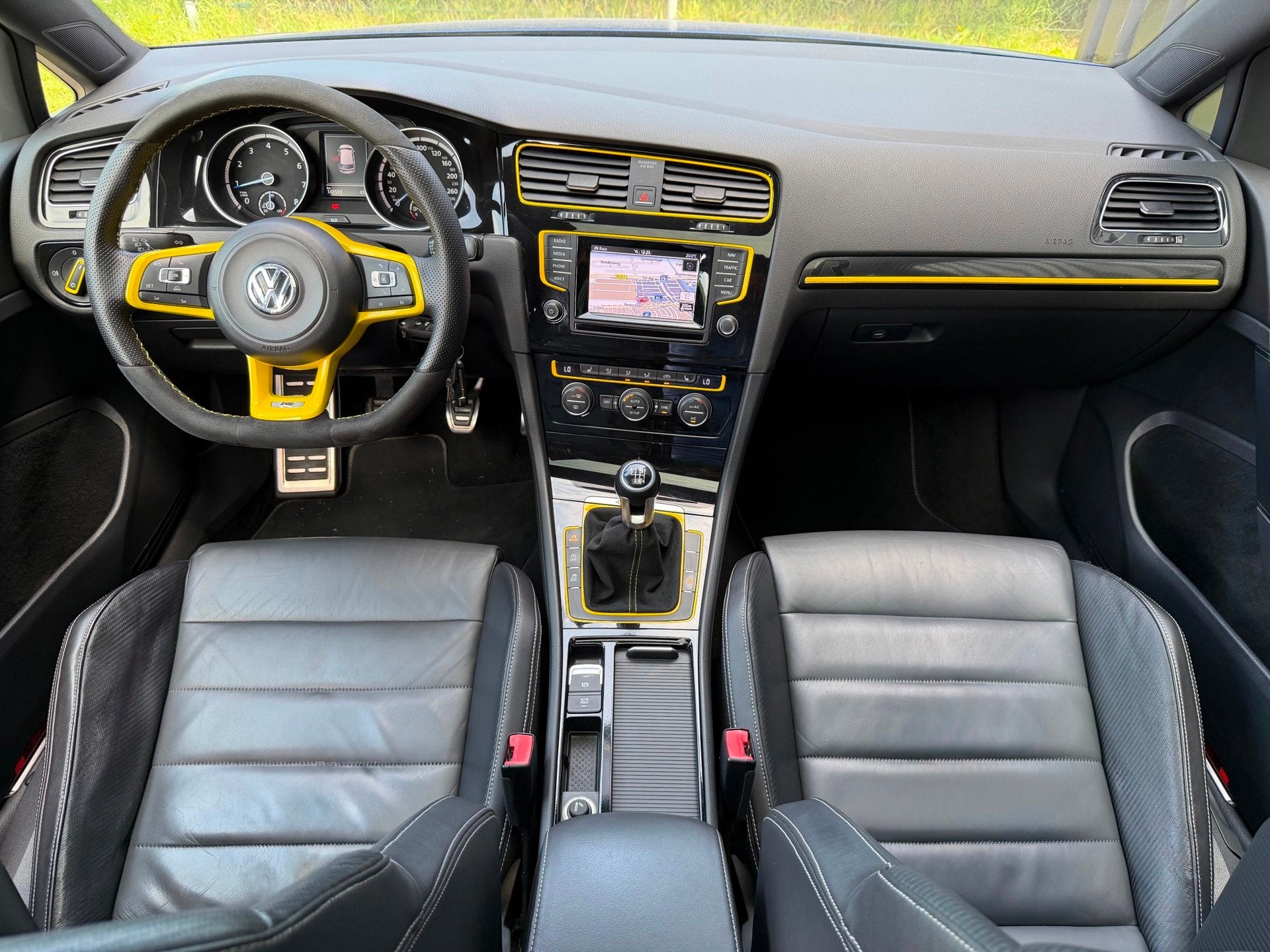 Volkswagen Golf 2.0 TSI R 4Motion Downpipe Panoramadak Leder, Gebruikt, Zwart, 4 cilinders, 1984 cc