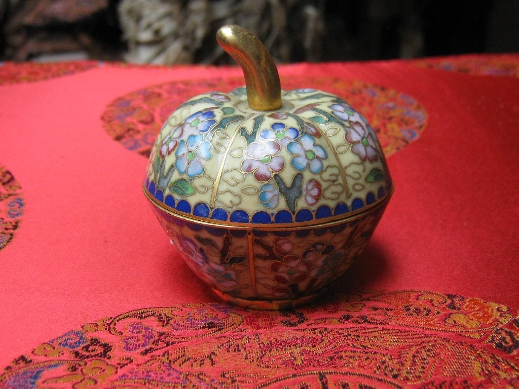 Chinees cloisonné doosje geel rose groen blauw goud, Verzenden, Overige typen, Handgemaakt, China