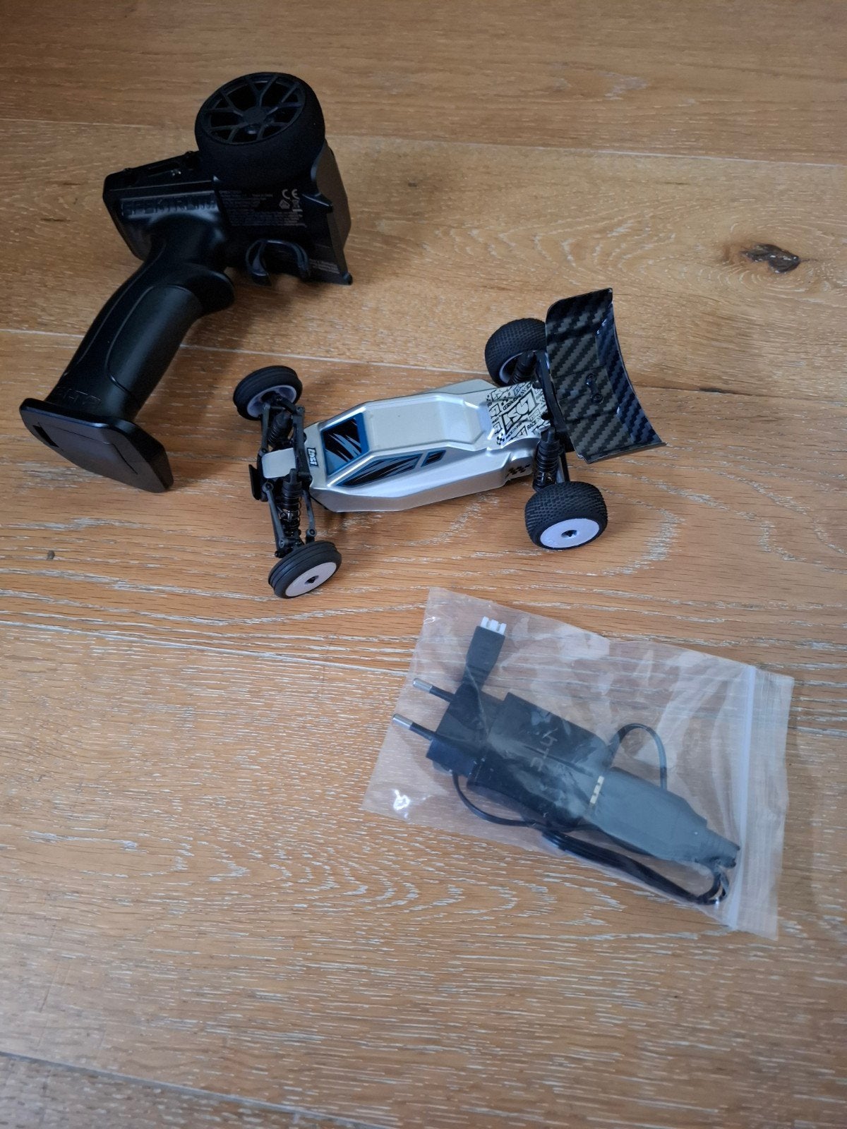 Losi Micro-B RC auto met veel extra's - Zo goed als nieuw, Elektro, Auto offroad, Ophalen of Verzenden, Zo goed als nieuw