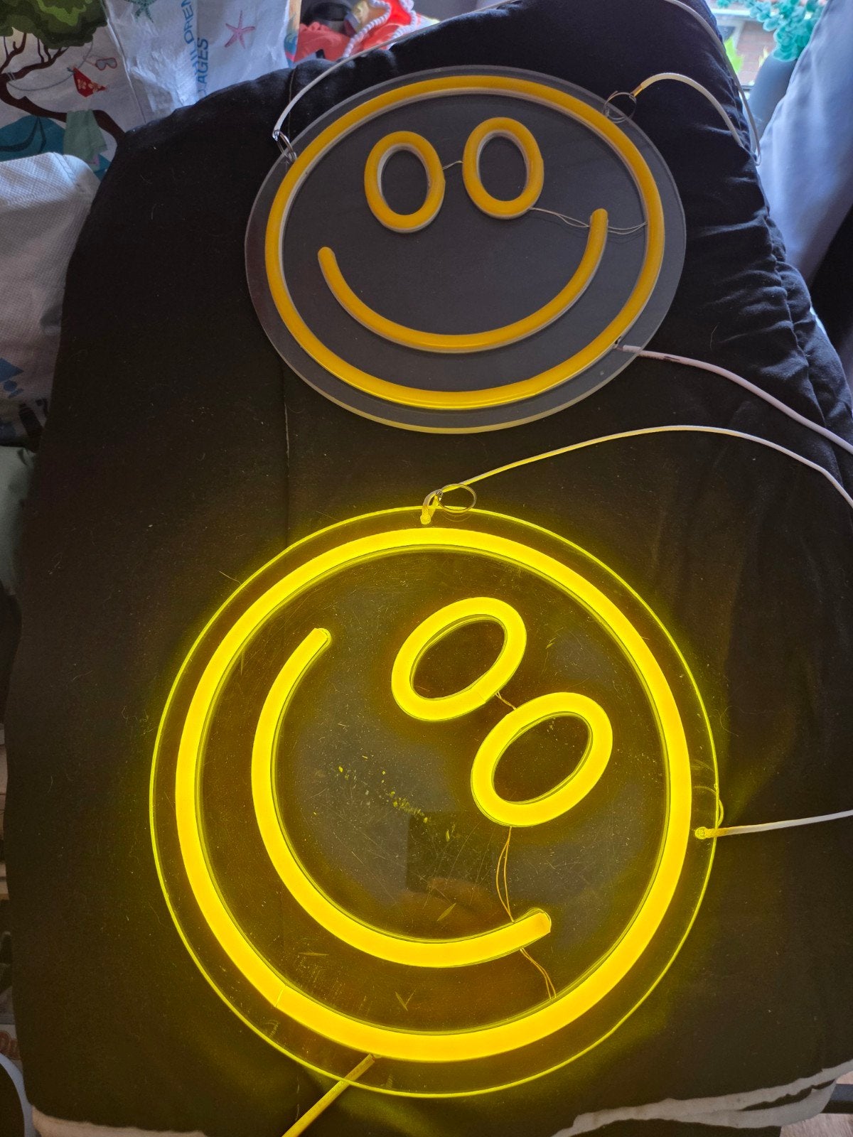 2 Gele Smiley Neon Lichten, Ophalen, Kunststof, Zo goed als nieuw, Modern