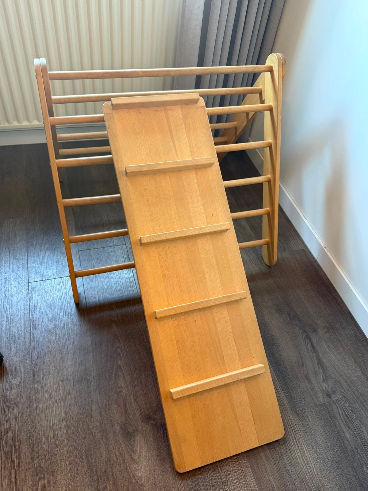 Mooi houten klimrek, Ophalen, Zo goed als nieuw