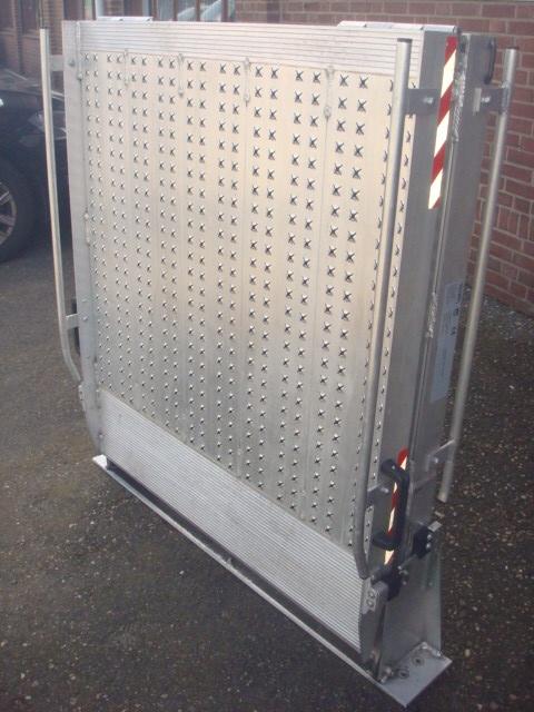 Oprijplaat Altec 250x100 Rampe Scootmobiel Rolstoel, Ophalen