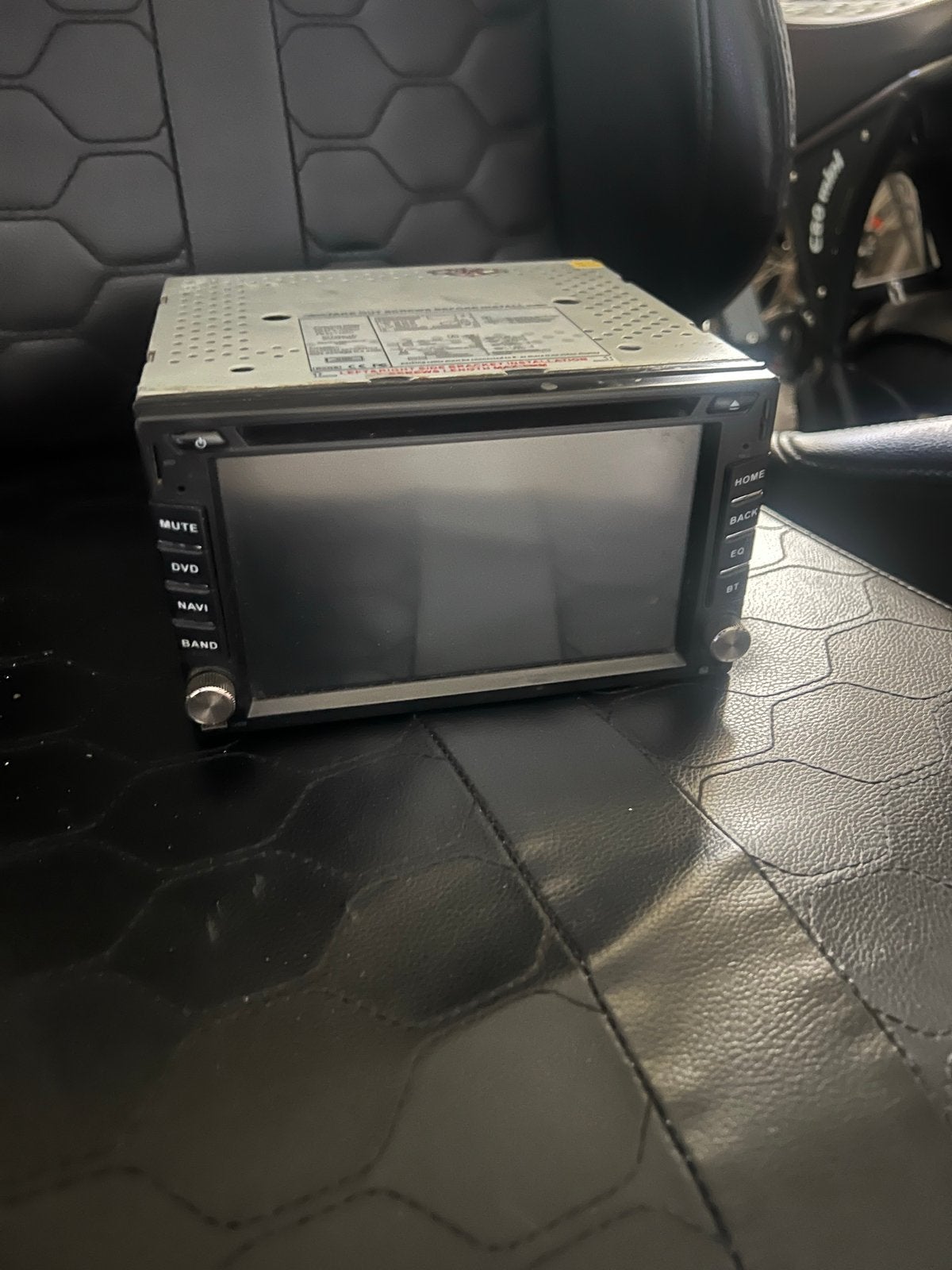Auto radio met navigatie en DVD-speler . Geschikt voor VW, Ophalen, Gebruikt