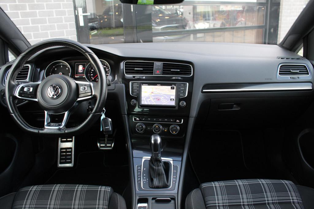 Volkswagen Golf 2.0 TDI GTD / Panoramadak / Led / Stoelverwa, Auto's, Stof, Gebruikt, 4 cilinders, Met garantie (alle)