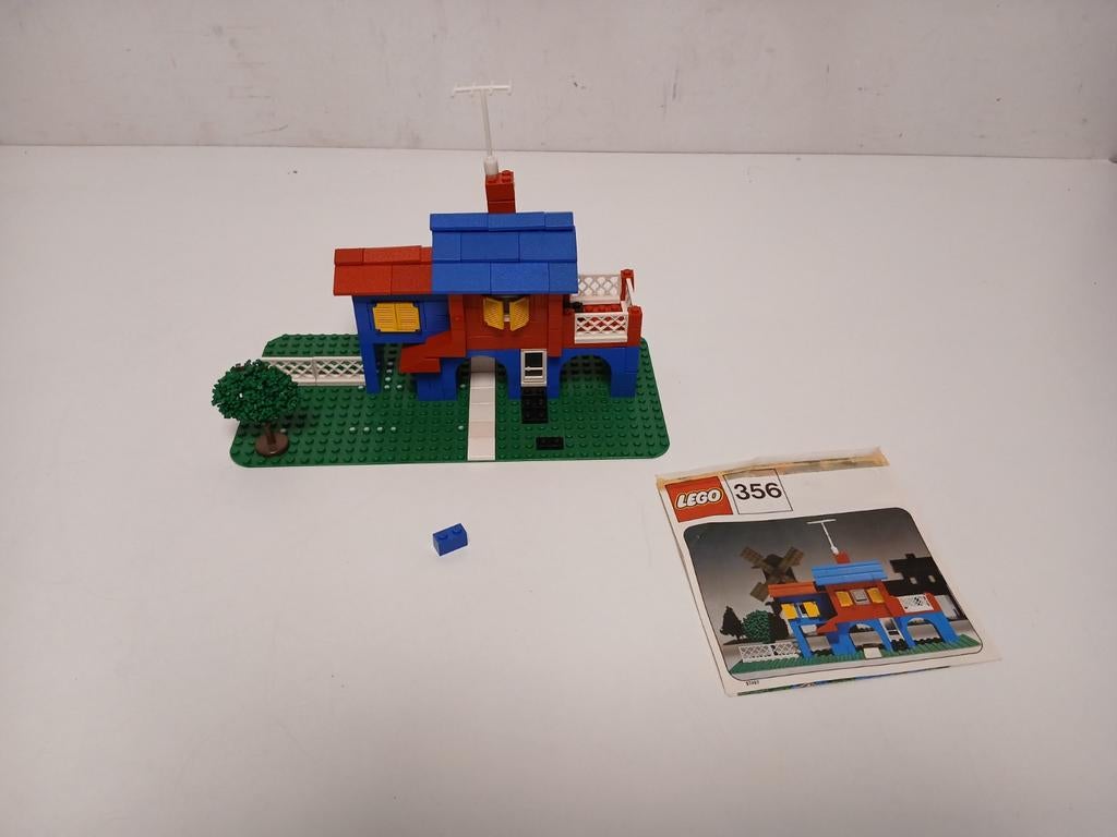 Vintsge Lego 356-1 swiss villa met originele boom en boekje, Ophalen of Verzenden, Gebruikt