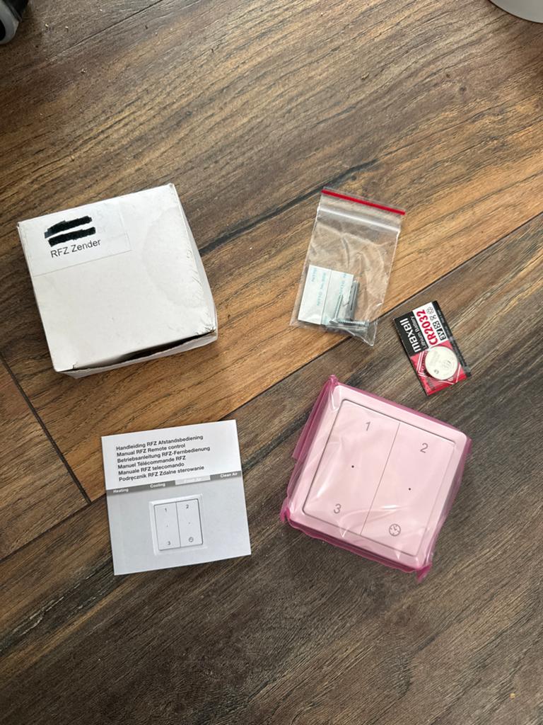 RFZ Zender Afstandsbediening met Batterij en Handleiding, Ophalen of Verzenden, Nieuw
