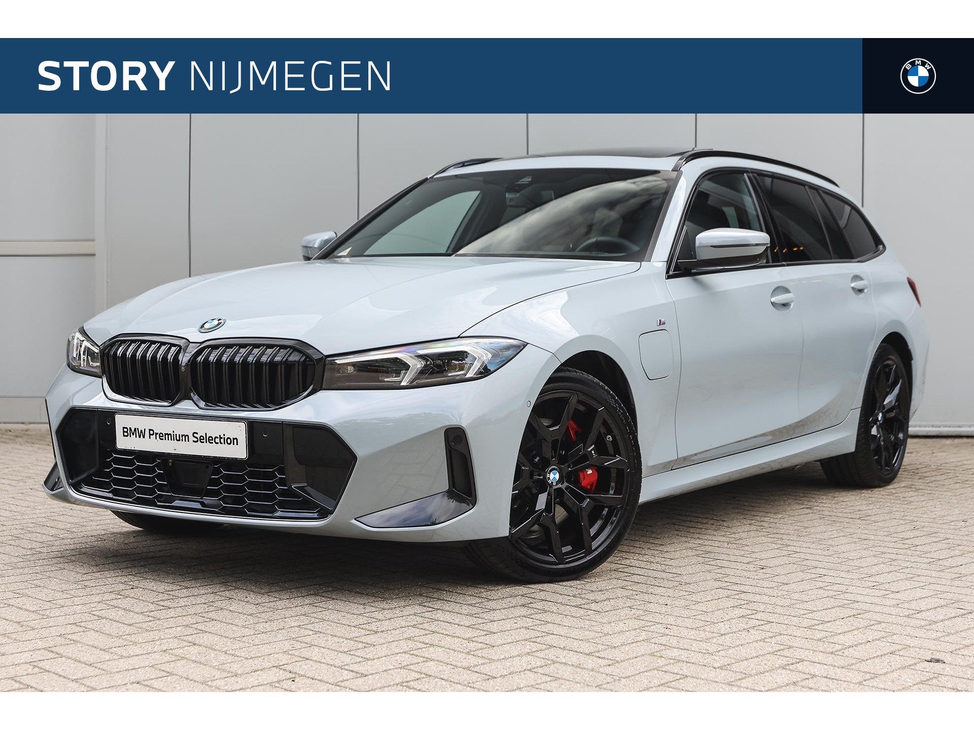 BMW 3 Serie Touring 330e M Sport Automaat / Trekhaak / Panor, Auto's, Achterwielaandrijving, Gebruikt, 4 cilinders, Met garantie (alle)