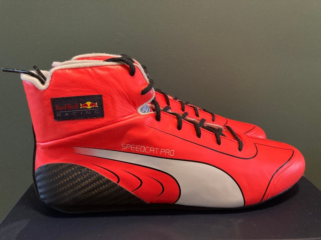 ✅ Max Verstappen 2021 World Champion schoenen Puma Maat 46, Ophalen of Verzenden, Nieuw, Formule 1