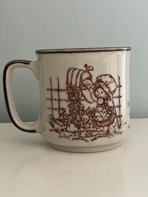 Vintage mok beker Strawberry Shortcake Friend Actie!, Gebruikt, Ophalen of Verzenden, Overige stijlen, Kop(pen) en/of Schotel(s)