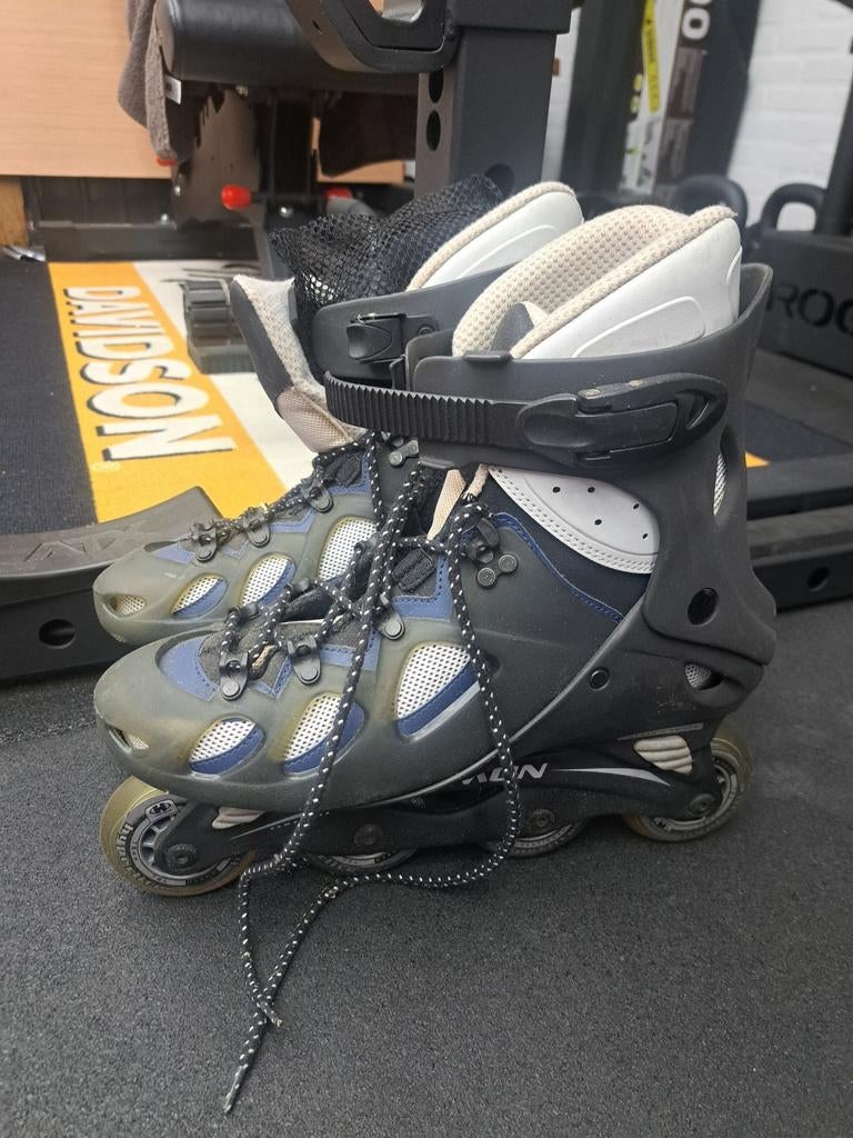 Salomon skeelers met Bauer polsbescherming, Sport en Fitness, Skeelers, Ophalen of Verzenden, Gebruikt, Powerslide