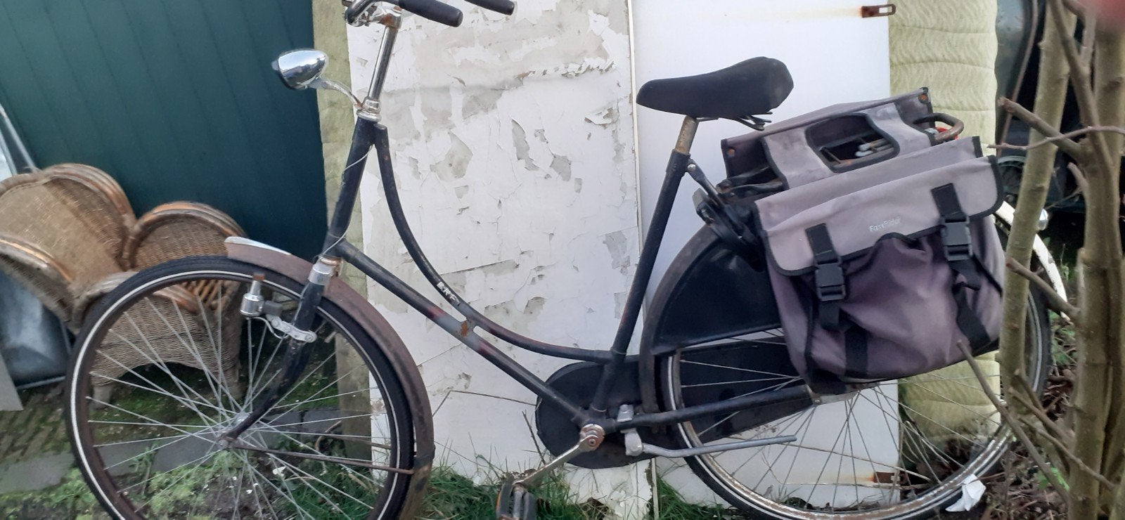 Oma fiets antiek  wiel maat 28, Fietsen en Brommers, Fietsen | Dames | Omafietsen, Ophalen