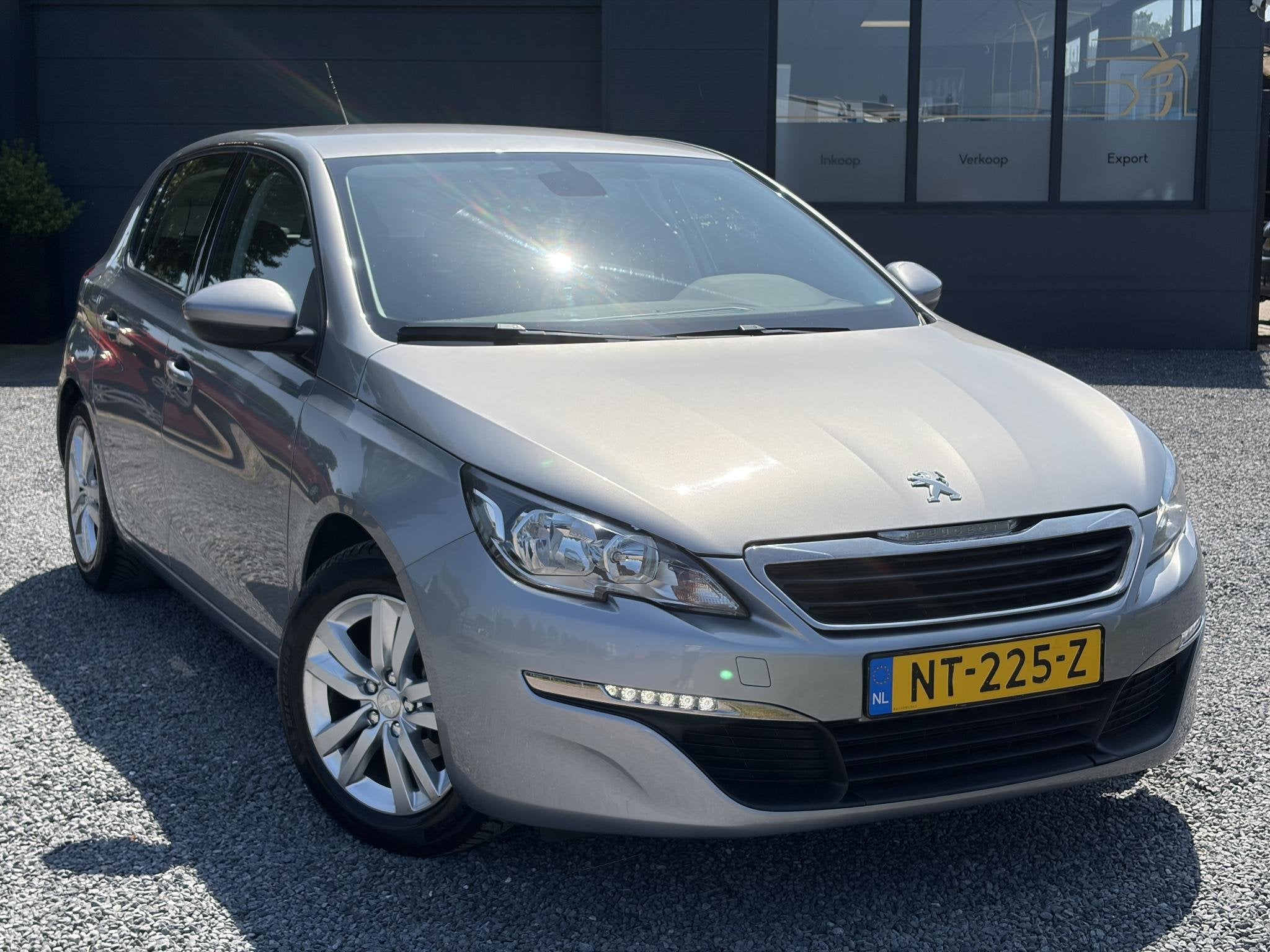 Peugeot 308 1.2 PureTech Active 2e Eigenaar,D-riem vv in 202, Auto's, Voorwielaandrijving, Stof, Gebruikt, Euro 6