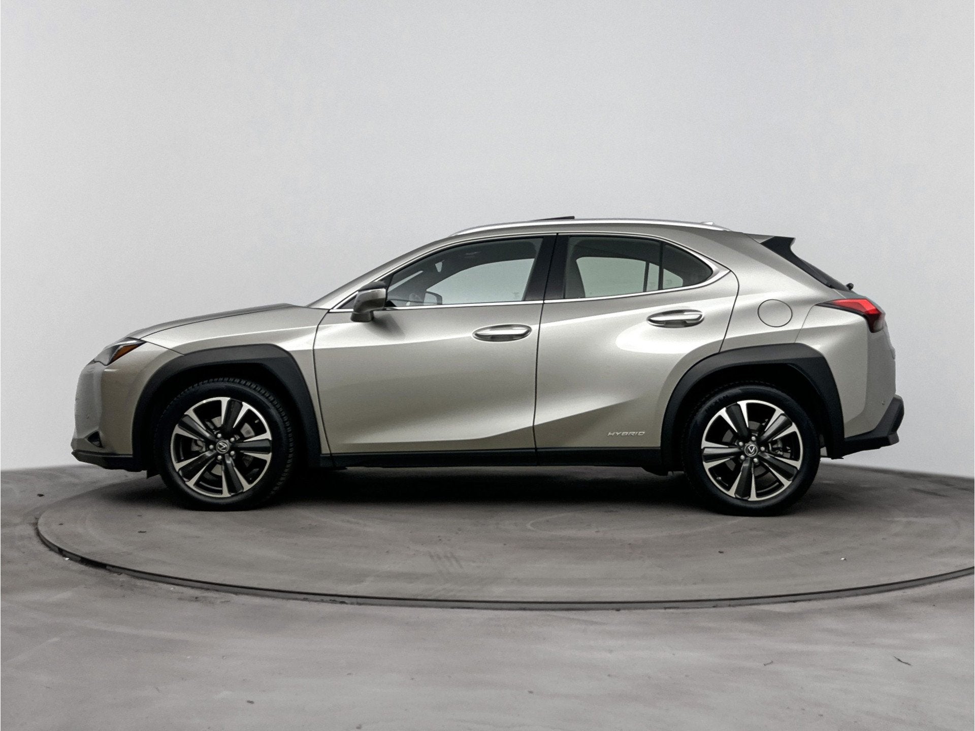 Lexus UX 250h Executive Line Limited President | Mark-Levins, Auto's, 12 maanden, Gebruikt, 4 cilinders, 23 km/l