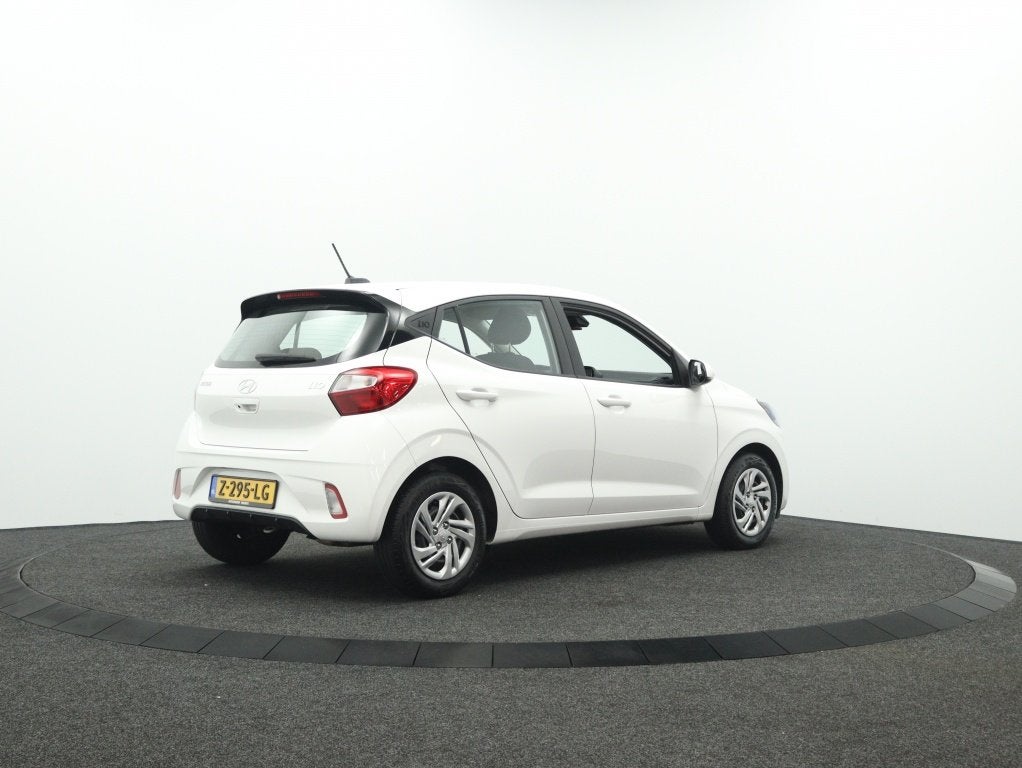 Foto 2 van Hyundai i10 1.0 Comfort Smart | Navigatie | Camera | Airco