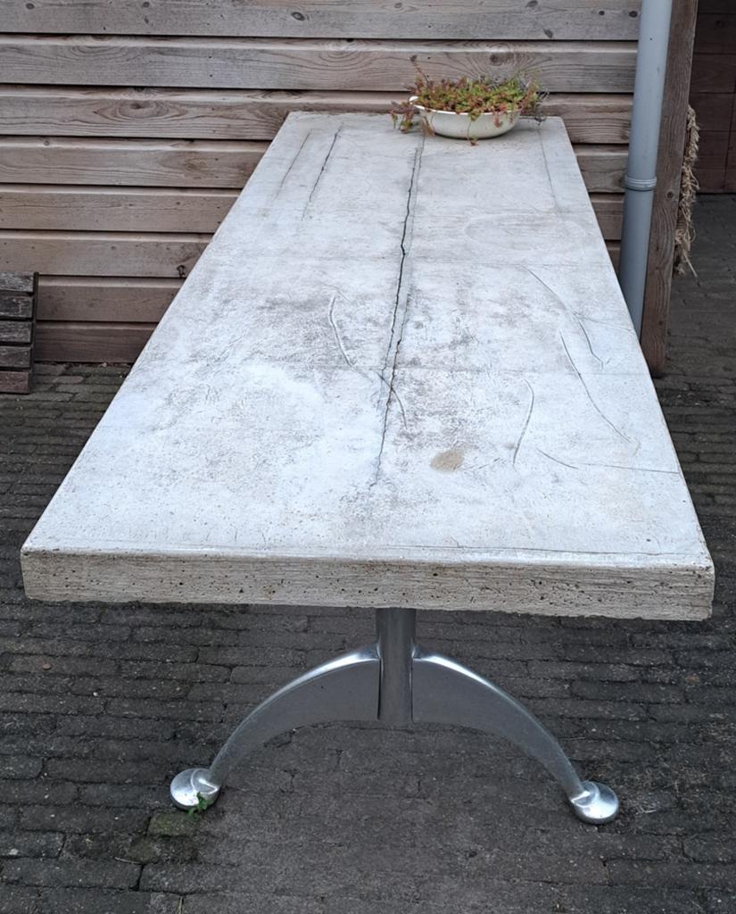 Gratis tuintafel, tafelblad gegoten in beton, Ophalen, Rechthoekig