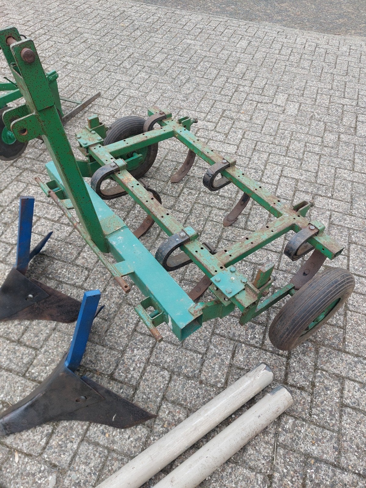 Multifunctionele cultivator cat 1 minitractor, Ophalen